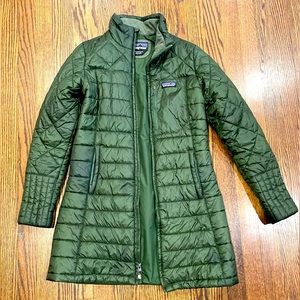 Beautiful Green Patagonia Jacket